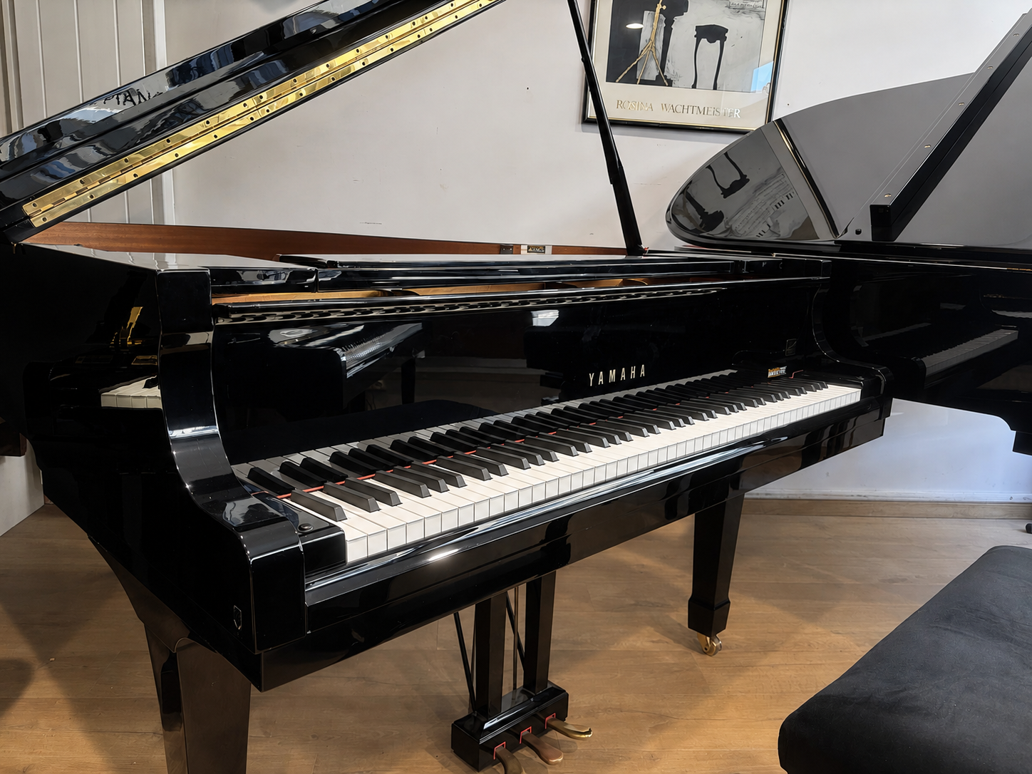 Yamaha C3, vue côté